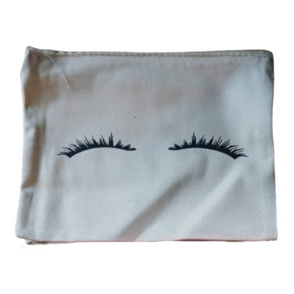 5/$25 NWOT Chic White Pouch Cosmetic Makeup Bag with Eyelash Print